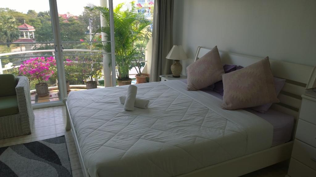 Corner Cafe Bed & Breakfast Χουά Χιν Εξωτερικό φωτογραφία