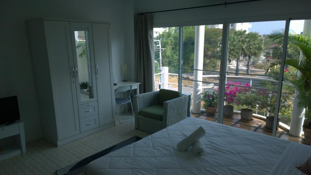 Corner Cafe Bed & Breakfast Χουά Χιν Εξωτερικό φωτογραφία