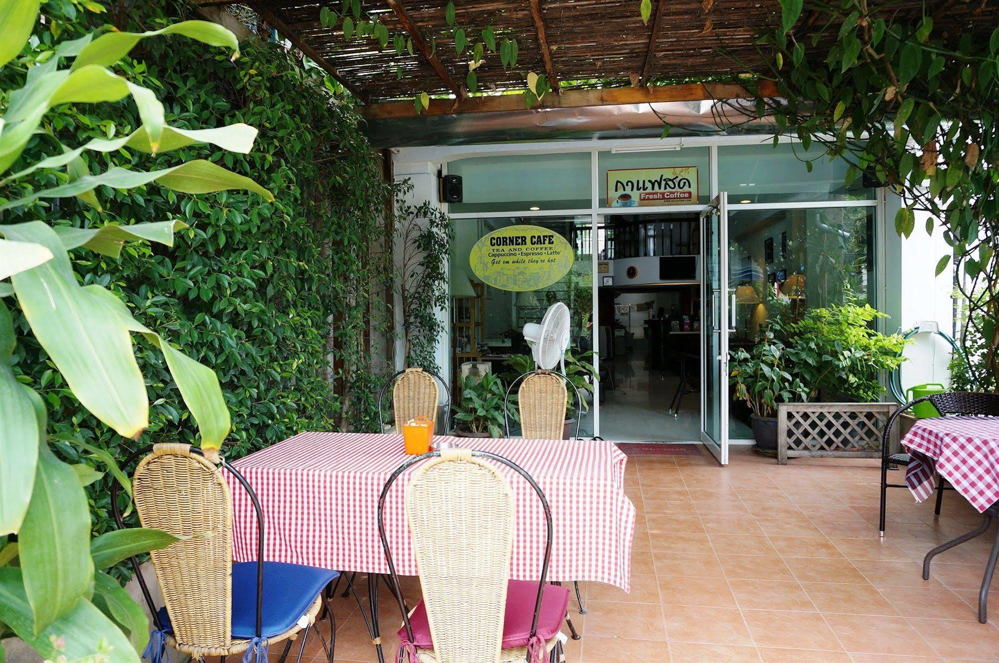 Corner Cafe Bed & Breakfast Χουά Χιν Εξωτερικό φωτογραφία